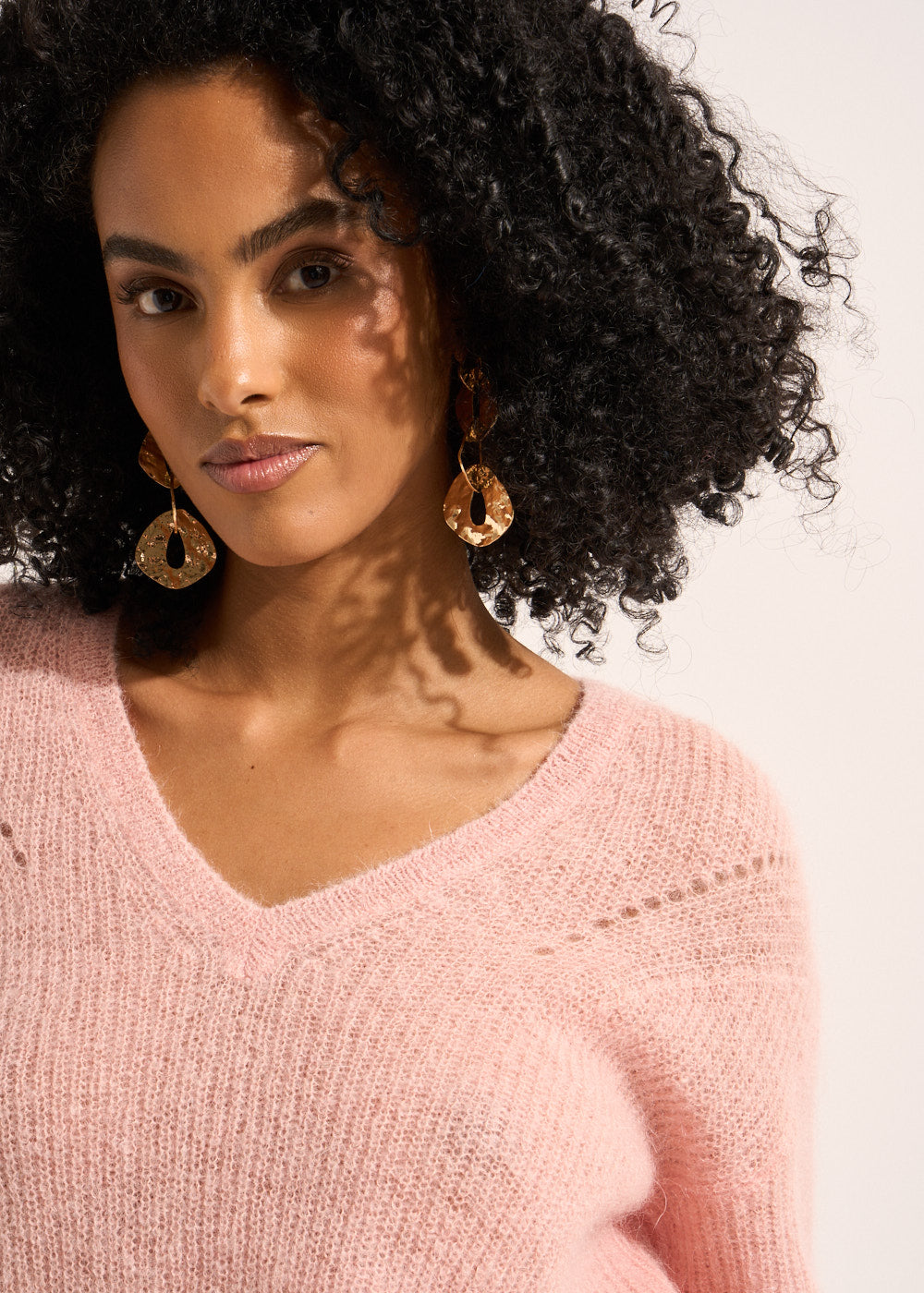 MANNAKO Pull à col V en mohairs et Alpaga - 2 - Sud Express - Sud Express