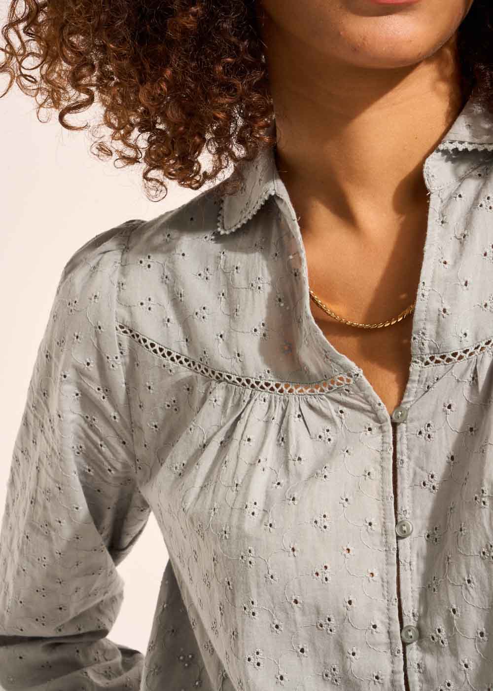 CASSUSY Chemisier en coton avec petites broderies anglaises - 2 - Sud Express - Sud Express