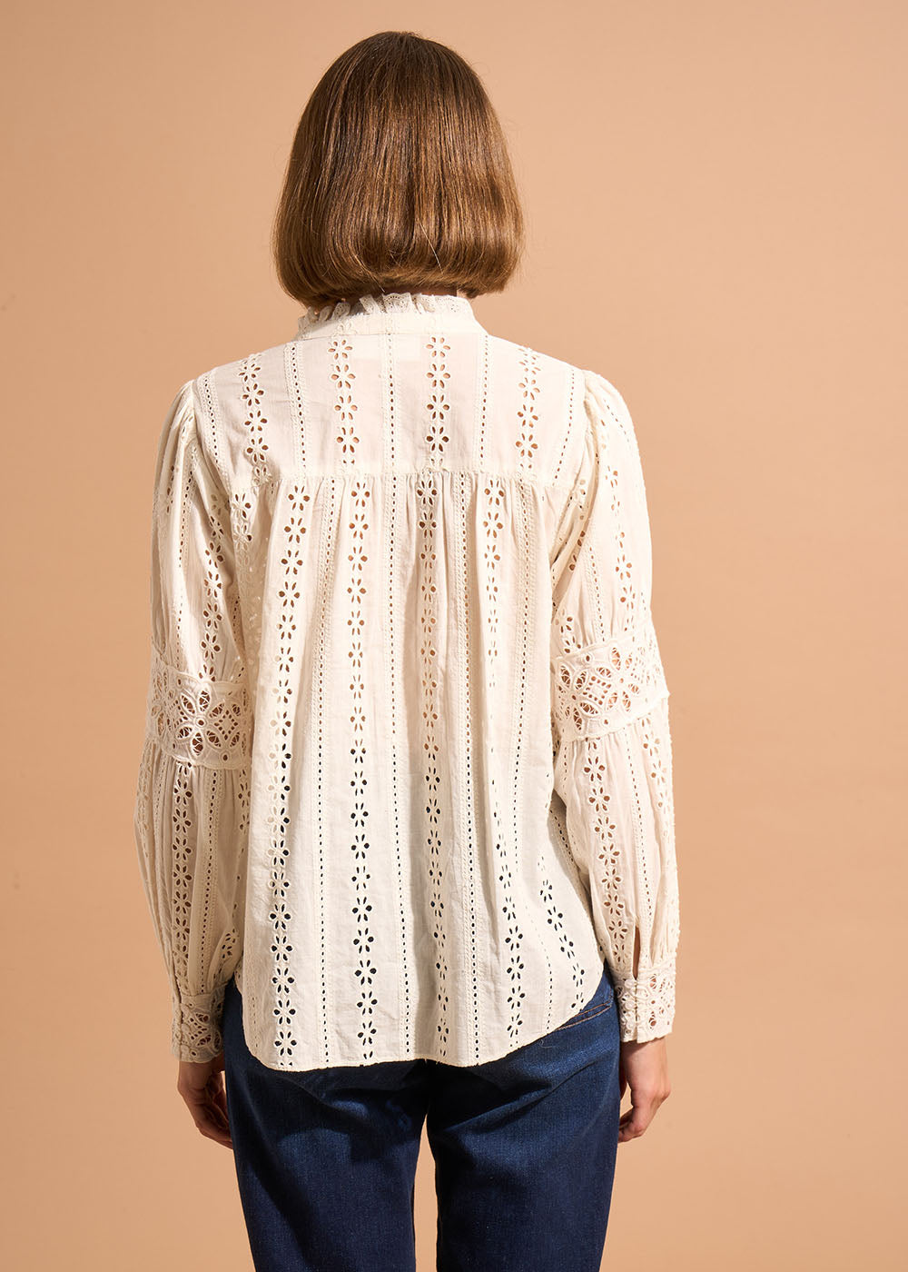 CAJOSIANE Chemise ample en broderie anglaise à col volanté - 3 - Sud Express - Sud Express