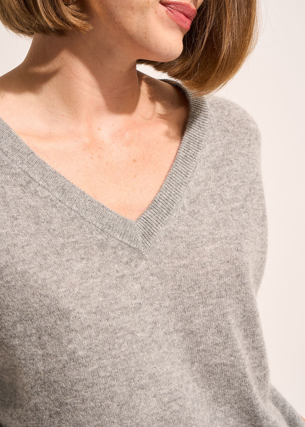 MAPOUPYNOU Pull col V en cachemire à manches longues - 2 - Sud Express - Sud Express