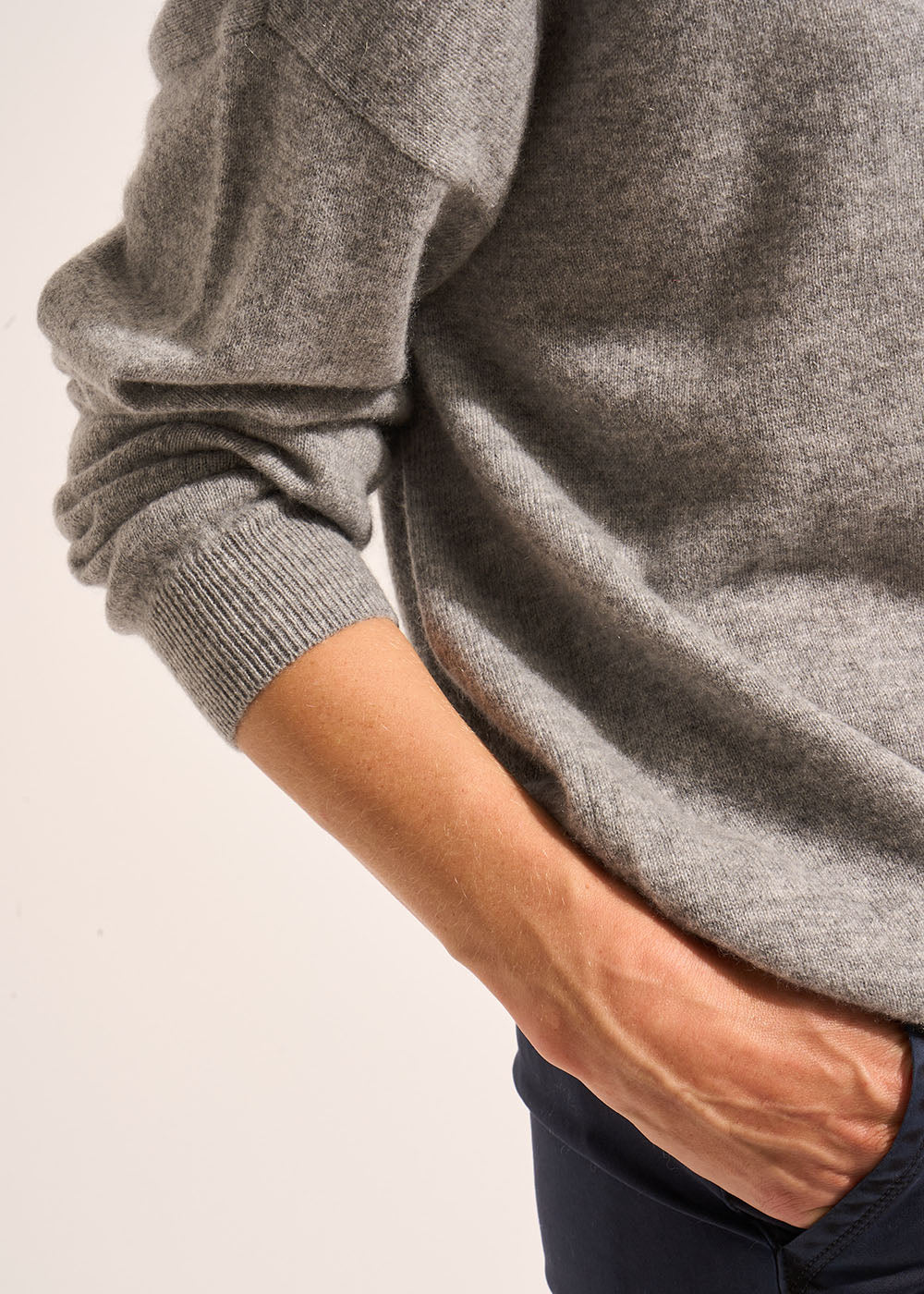 MAPOUPYNOU Pull col V en cachemire à manches longues - 4 - Sud Express - Sud Express