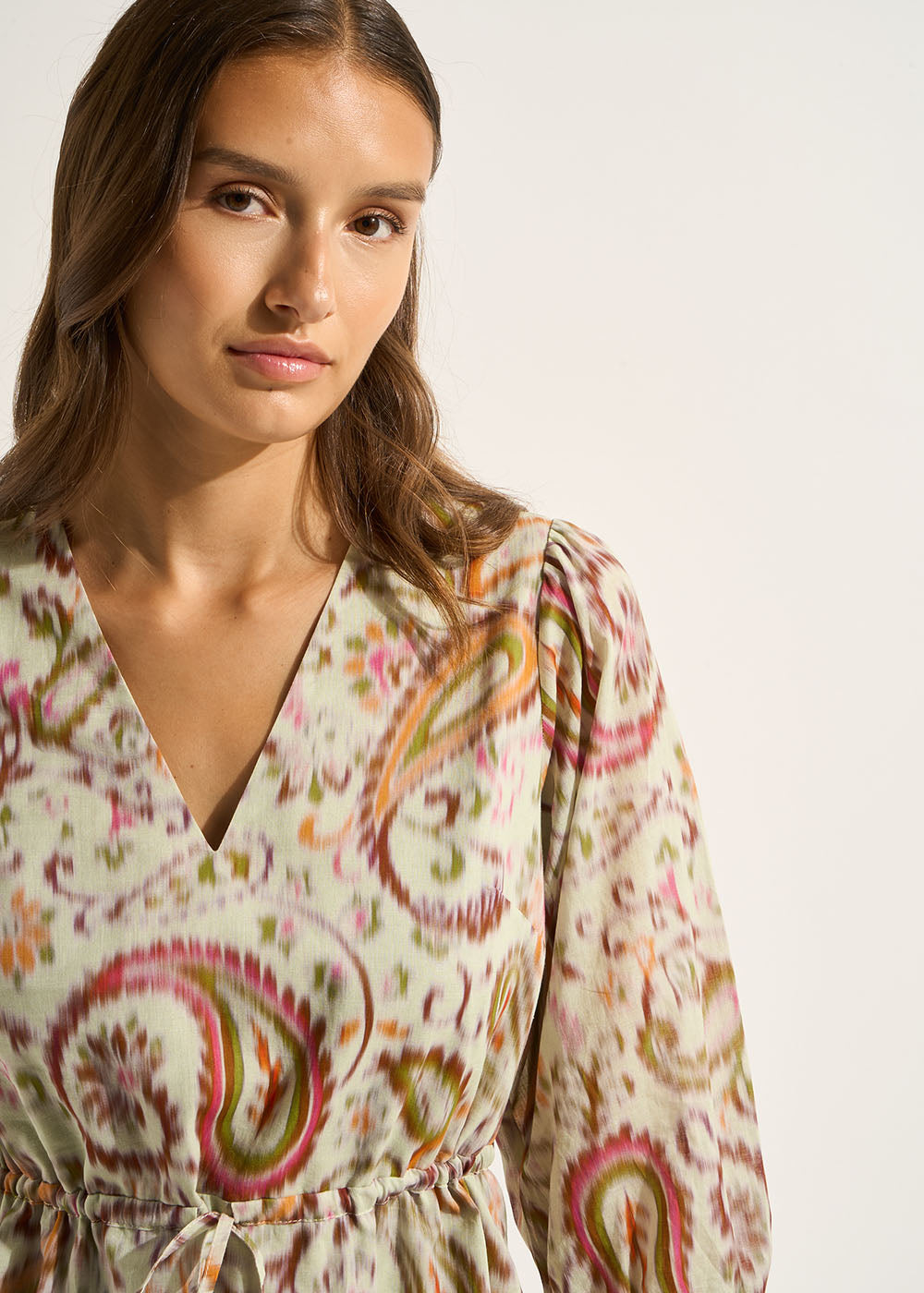 RELEA Robe courte imprimée en coton et décolleté en V - 2 - Sud Express - Sud Express