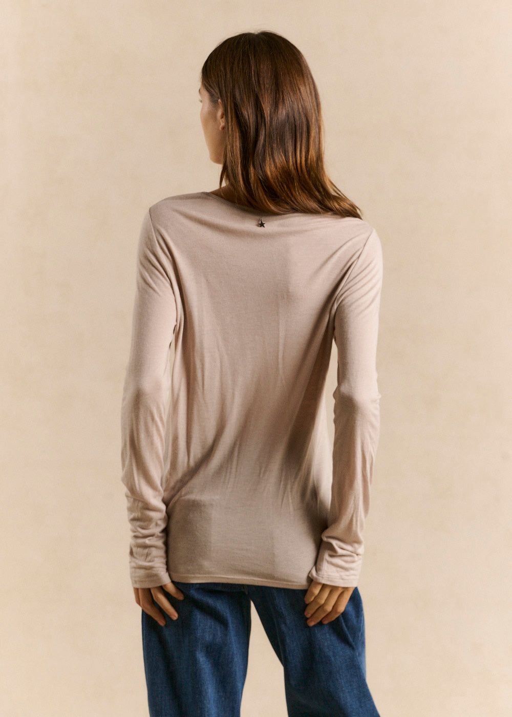 TATUNA Second-skin fitted cut t-shirt - 2 - Sud Express - Sud Express