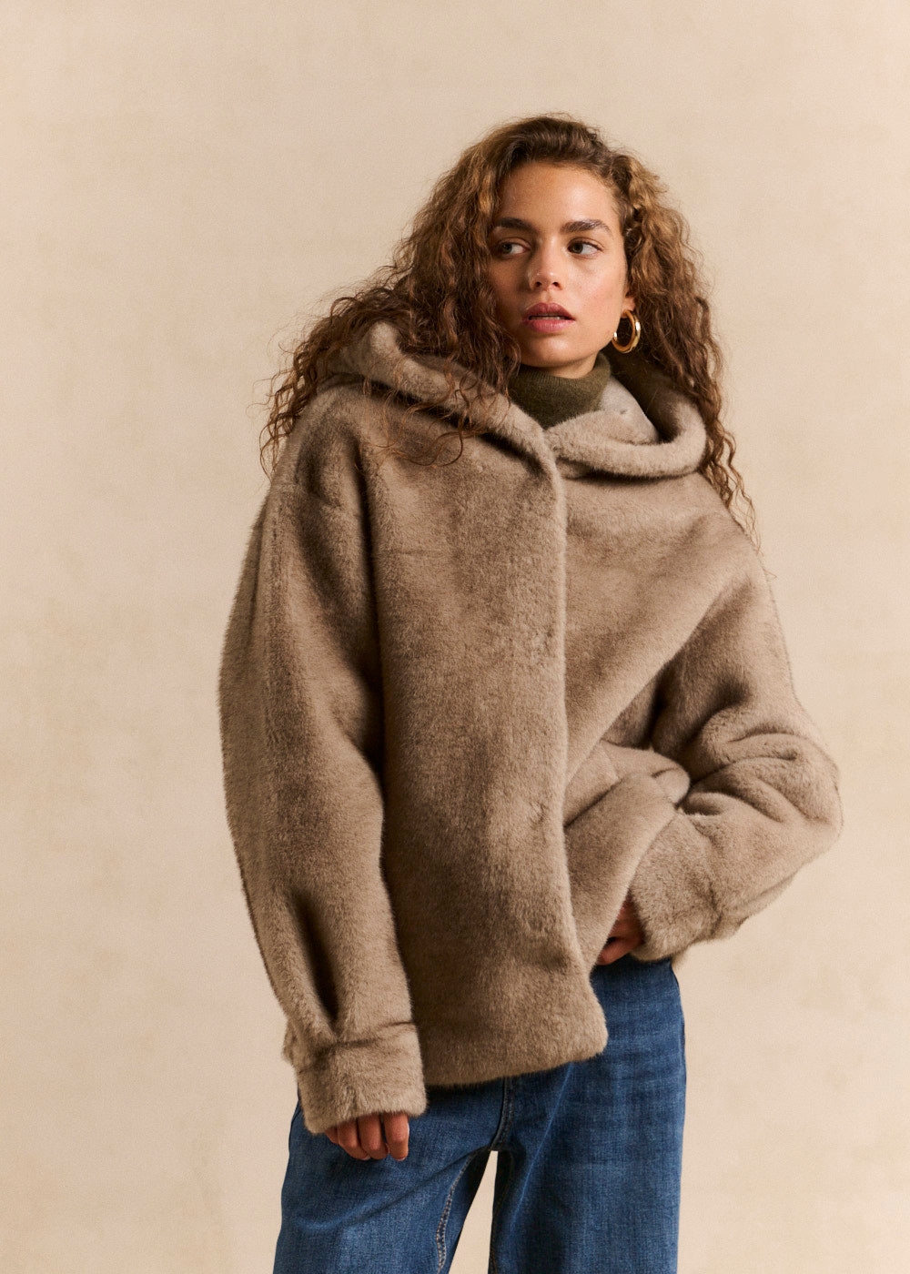 Manteau mi long en fausse fourrure à capuche - Sud Express - 1 - Sud Express