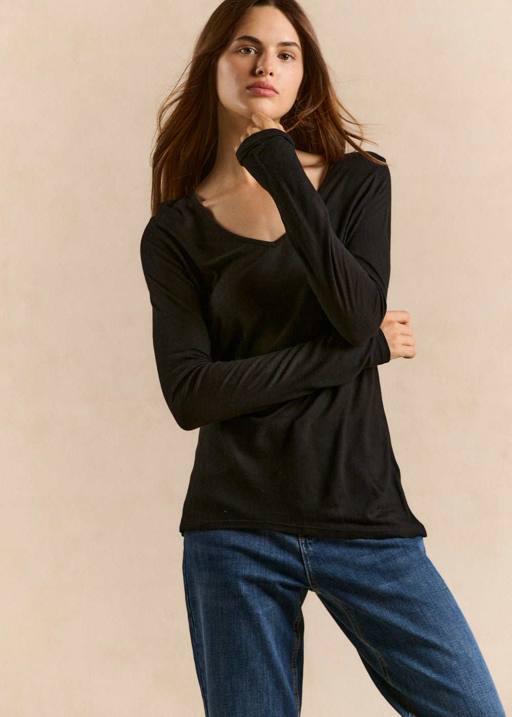 TATUNA Second-skin fitted cut t-shirt - 3 - Sud Express - Sud Express