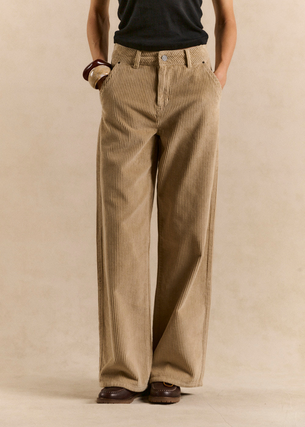 POMMI Pantalon large en velours de coton taille haute - 2 - Sud Express - Sud Express