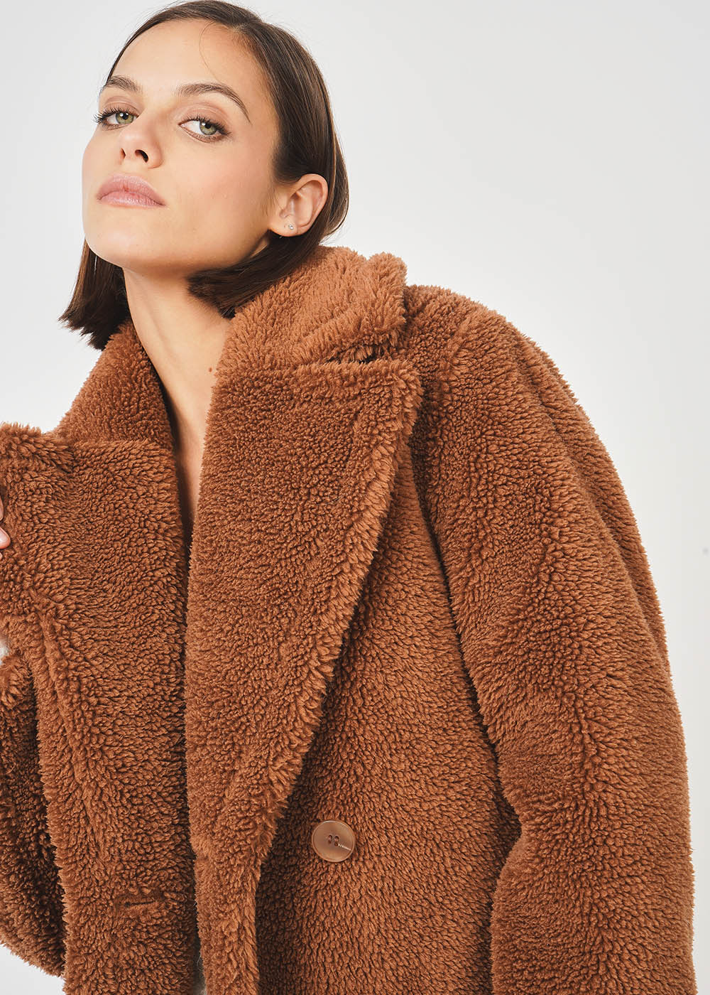 Manteau mi long en fausse fourrure - Sud Express - 1 - Sud Express