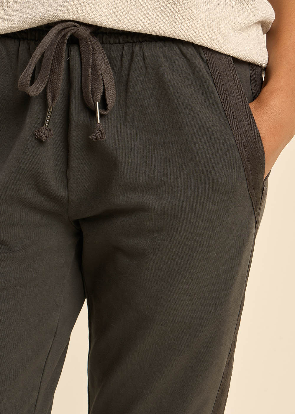 POERY Jogging détails en satin - 2 - Sud Express - Sud Express