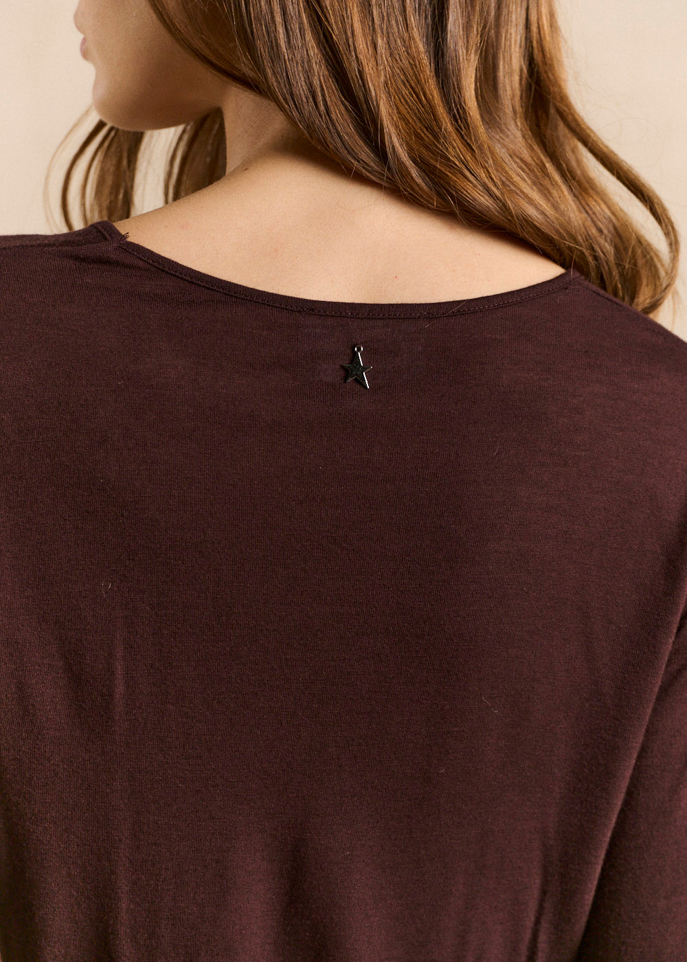 TATUNA Second-skin fitted cut t-shirt - 3 - Sud Express - Sud Express