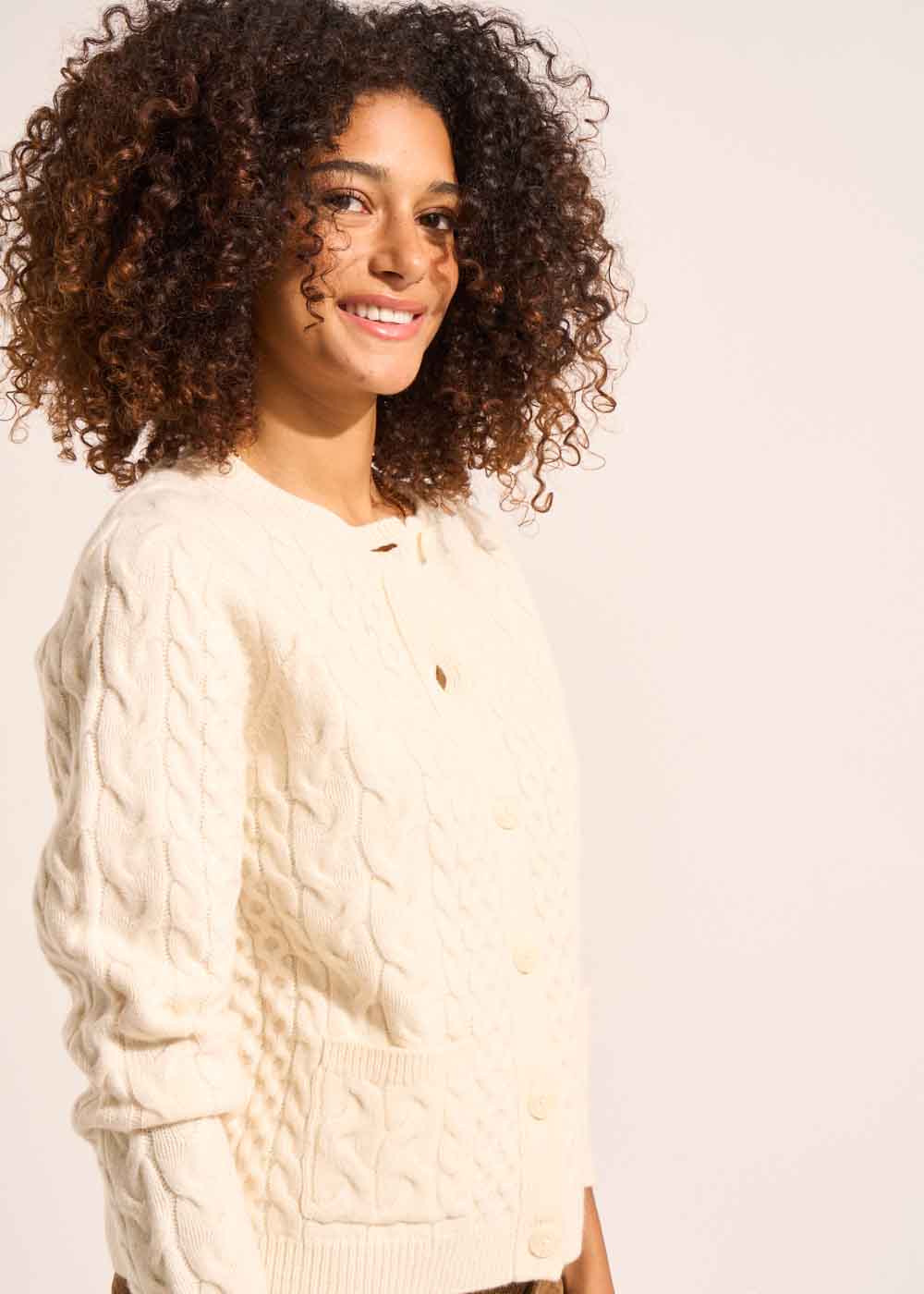 Gilet cardigan torsadé en laine avec poches plaquées - Sud Express - 5 - Sud Express