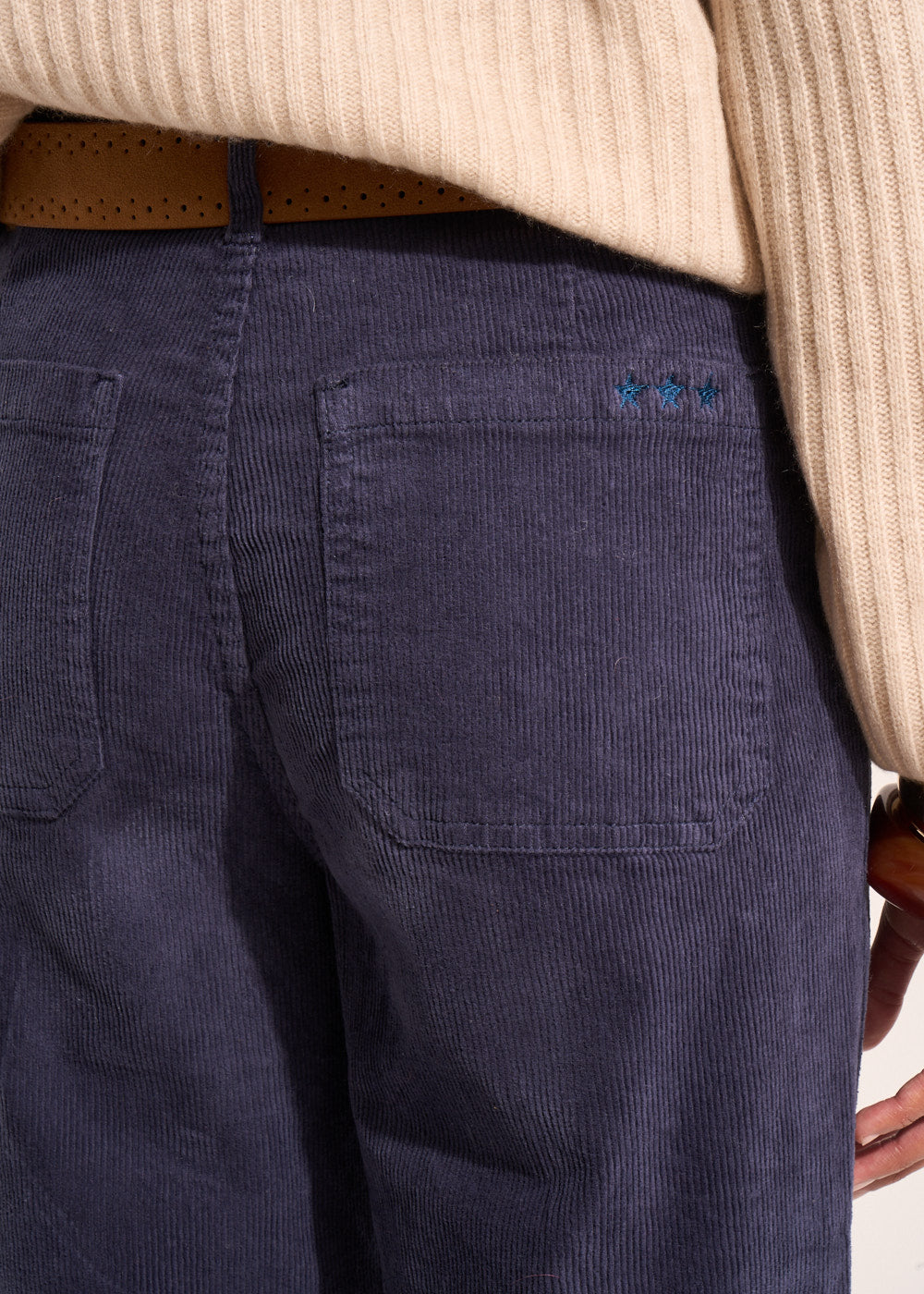 PACY Pantalon large en velours de coton 700 raies taille haute - 4 - Sud Express - Sud Express