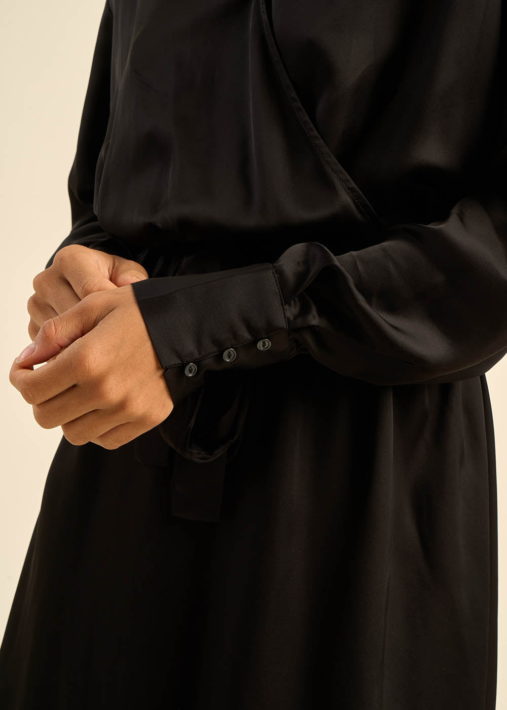 RAOBI Robe courte ceinturée satinée - 2 - Sud Express - Sud Express