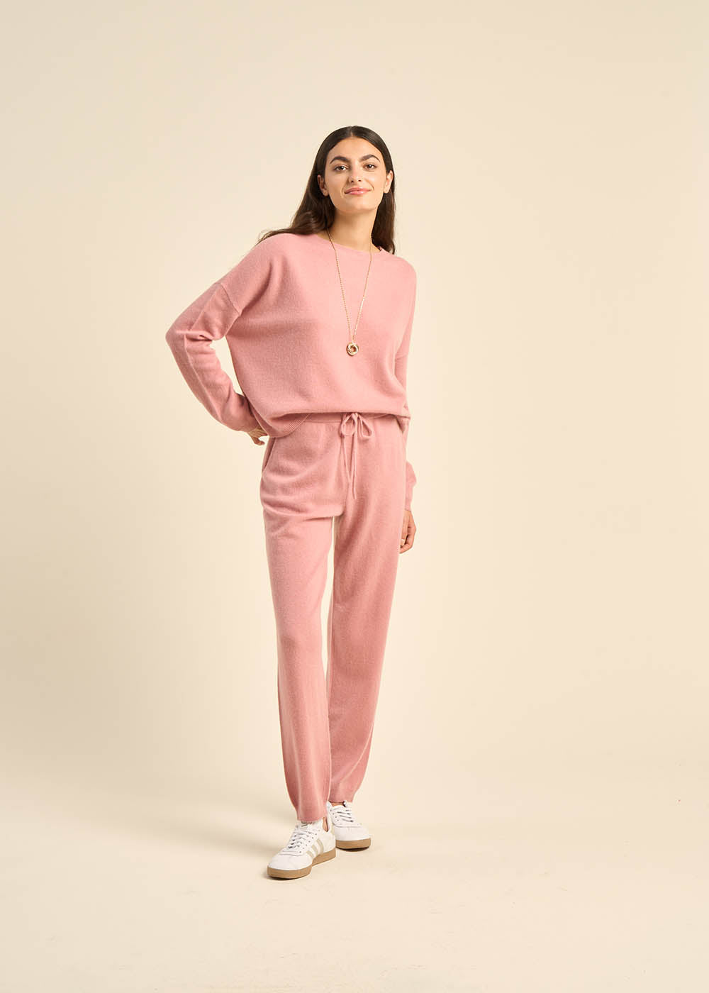 files/35673_BLUS_F.jpg - Sud Express