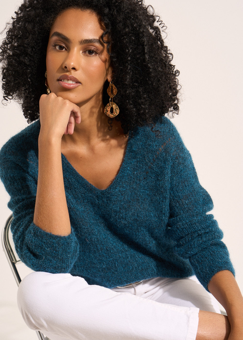 MANNAKO Pull à col V en mohairs et Alpaga - 4 - Sud Express - Sud Express