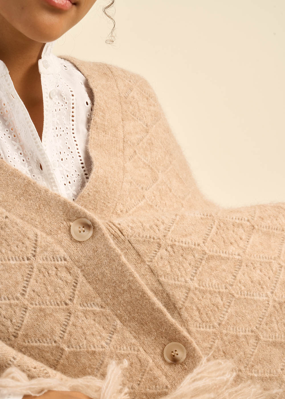 PULIA Poncho boutonné à franges - 2 - Sud Express - Sud Express