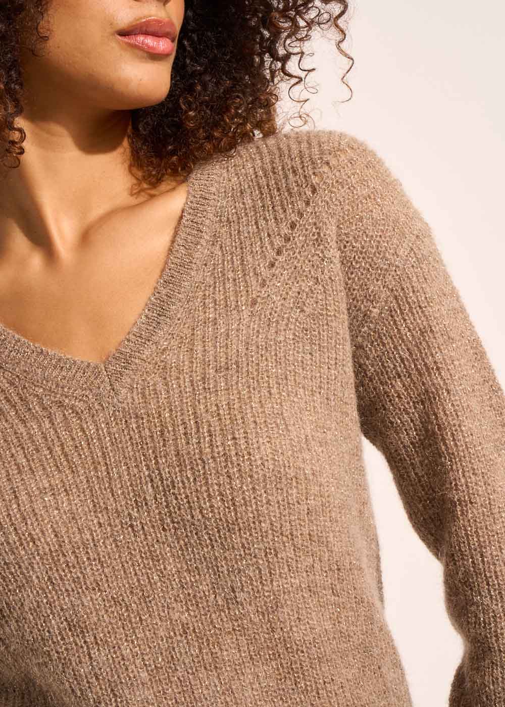 MANNAKOX Pull à col V - 2 - Sud Express - Sud Express