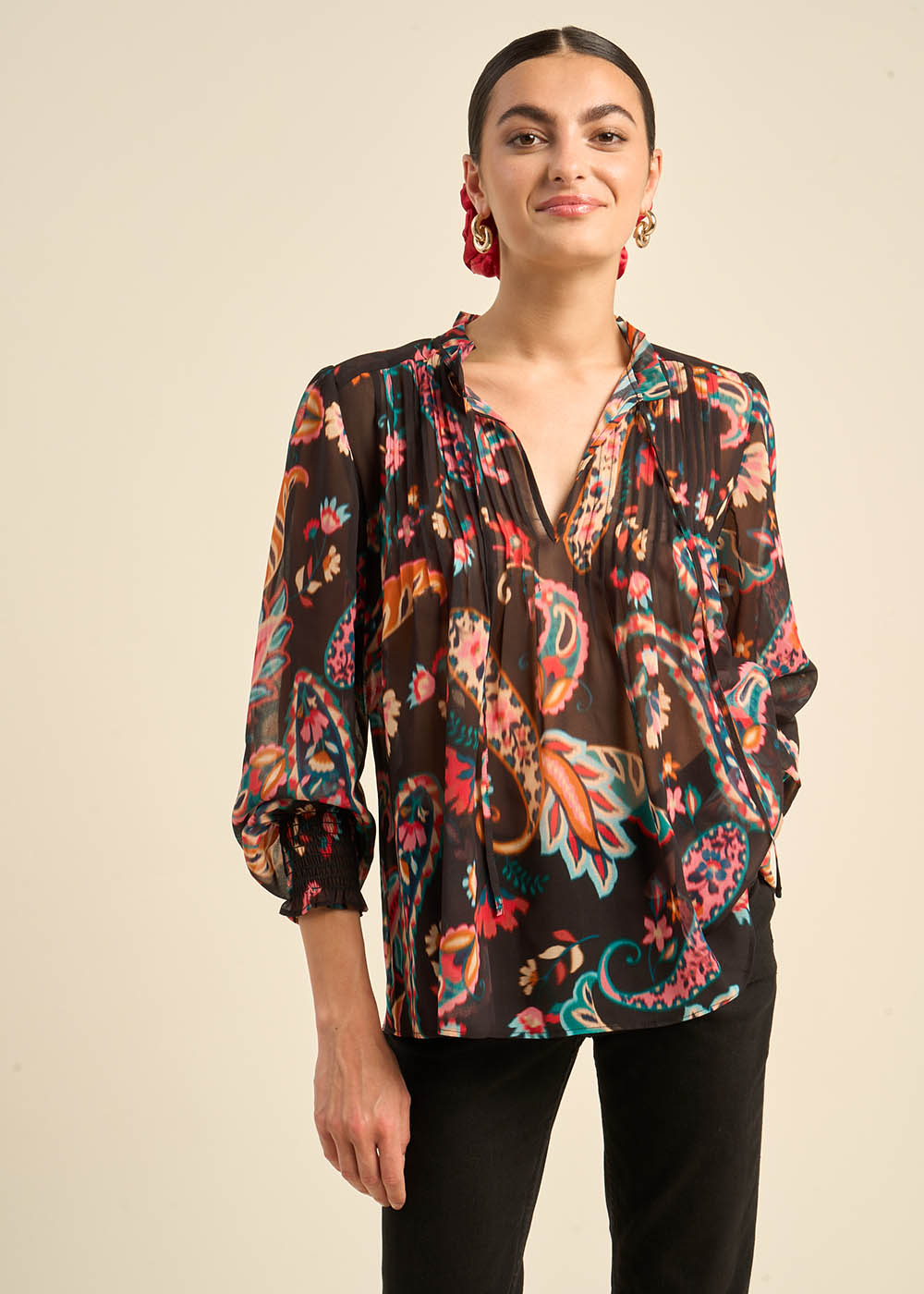 Blouse imprimée avec détails plissés - Sud Express - 5 - Sud Express