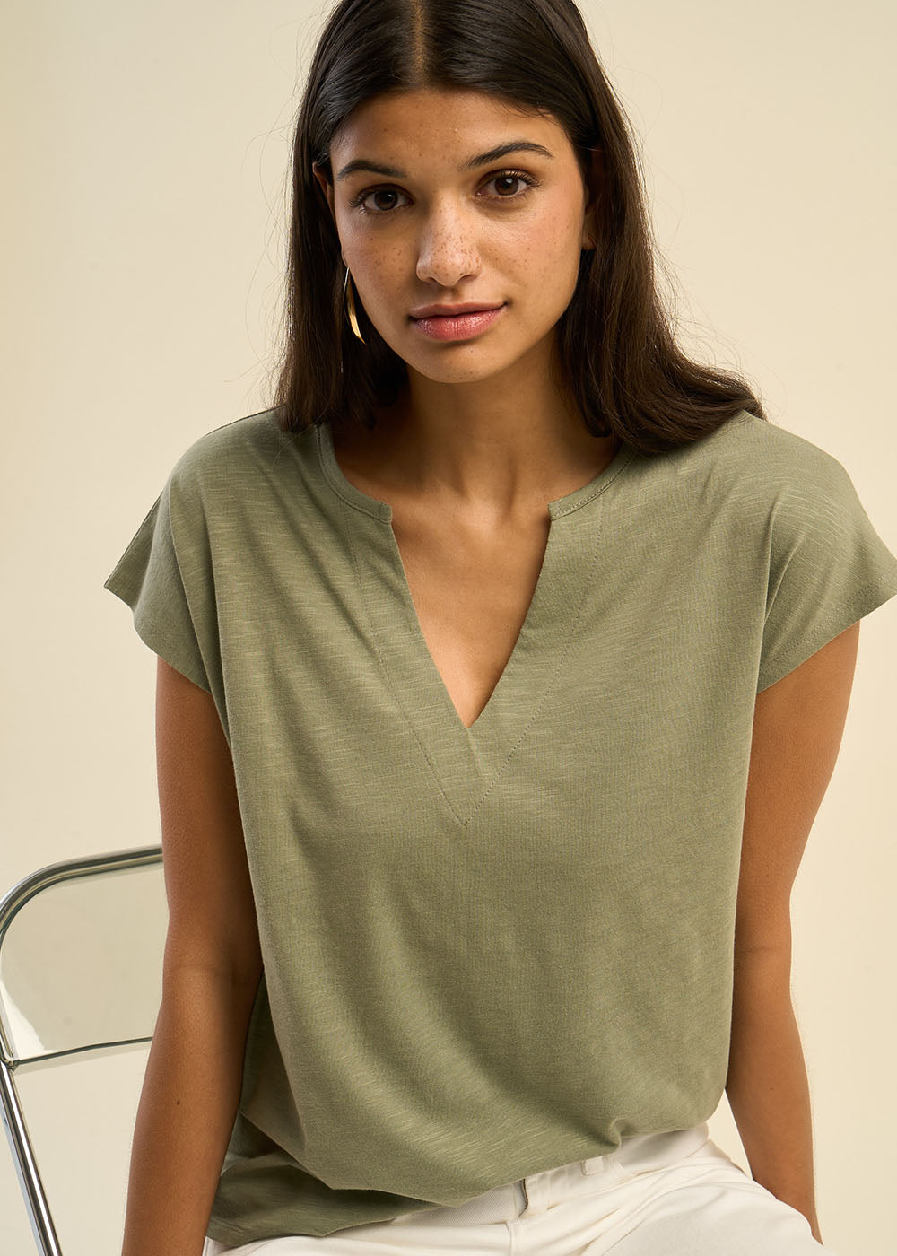 TERA T-shirt à col tunisien et épaules tombantes - 1 - Sud Express - Sud Express