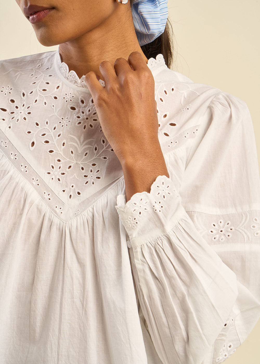 TAMIKA Blouse en voile de coton avec broderies anglaises - 4 - Sud Express - Sud Express