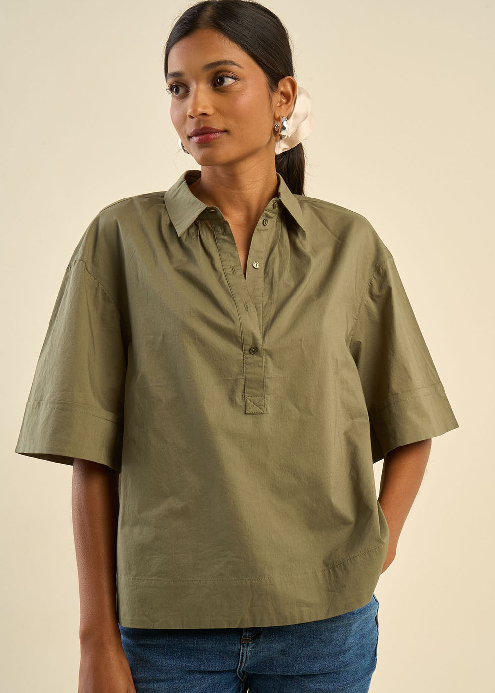 CHELSIA Top à col polo froncé et manches courtes - 4 - Sud Express - Sud Express