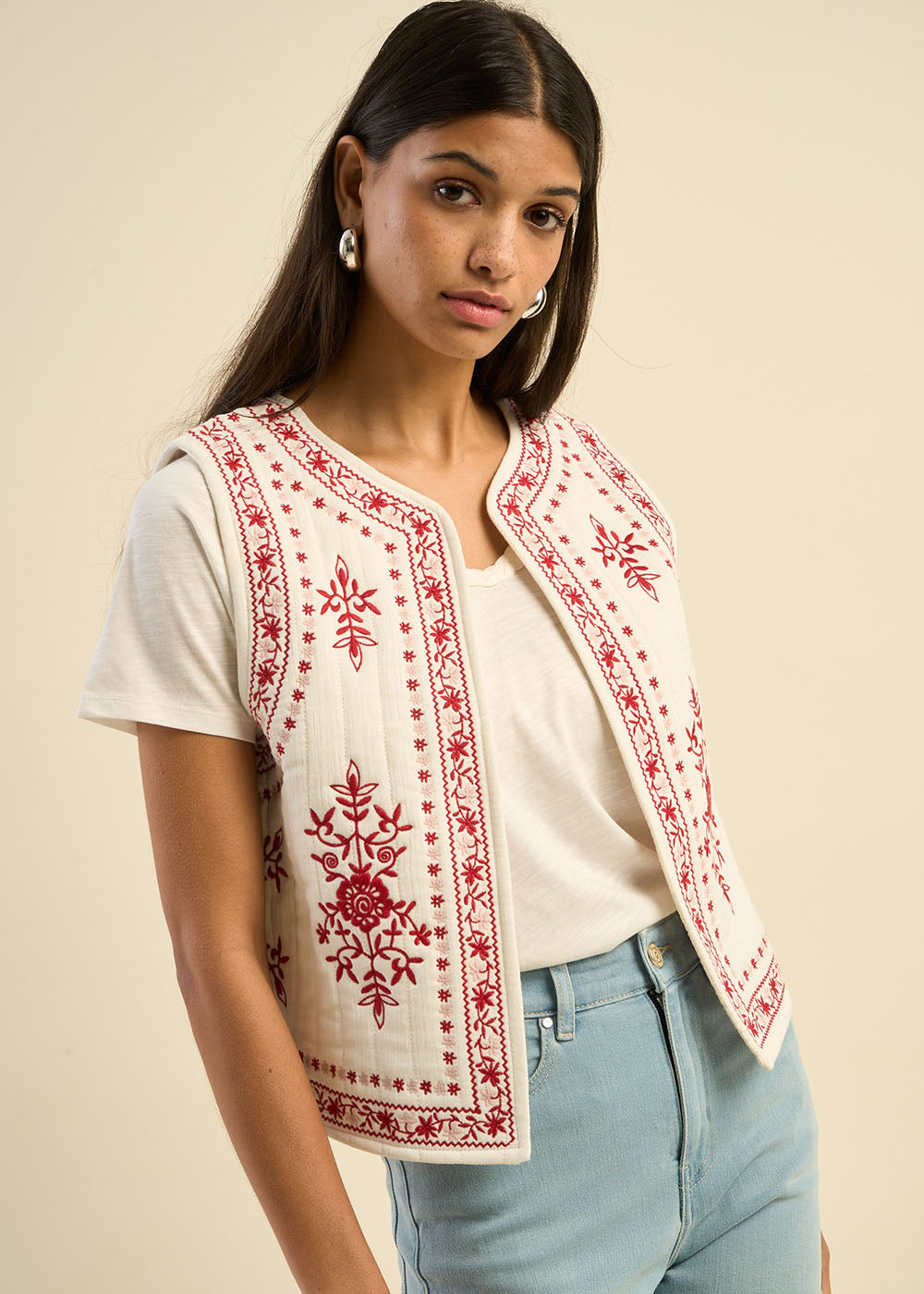 GAMIA Gilet sans manches brodé en gaze de coton - 1 - Sud Express - Sud Express