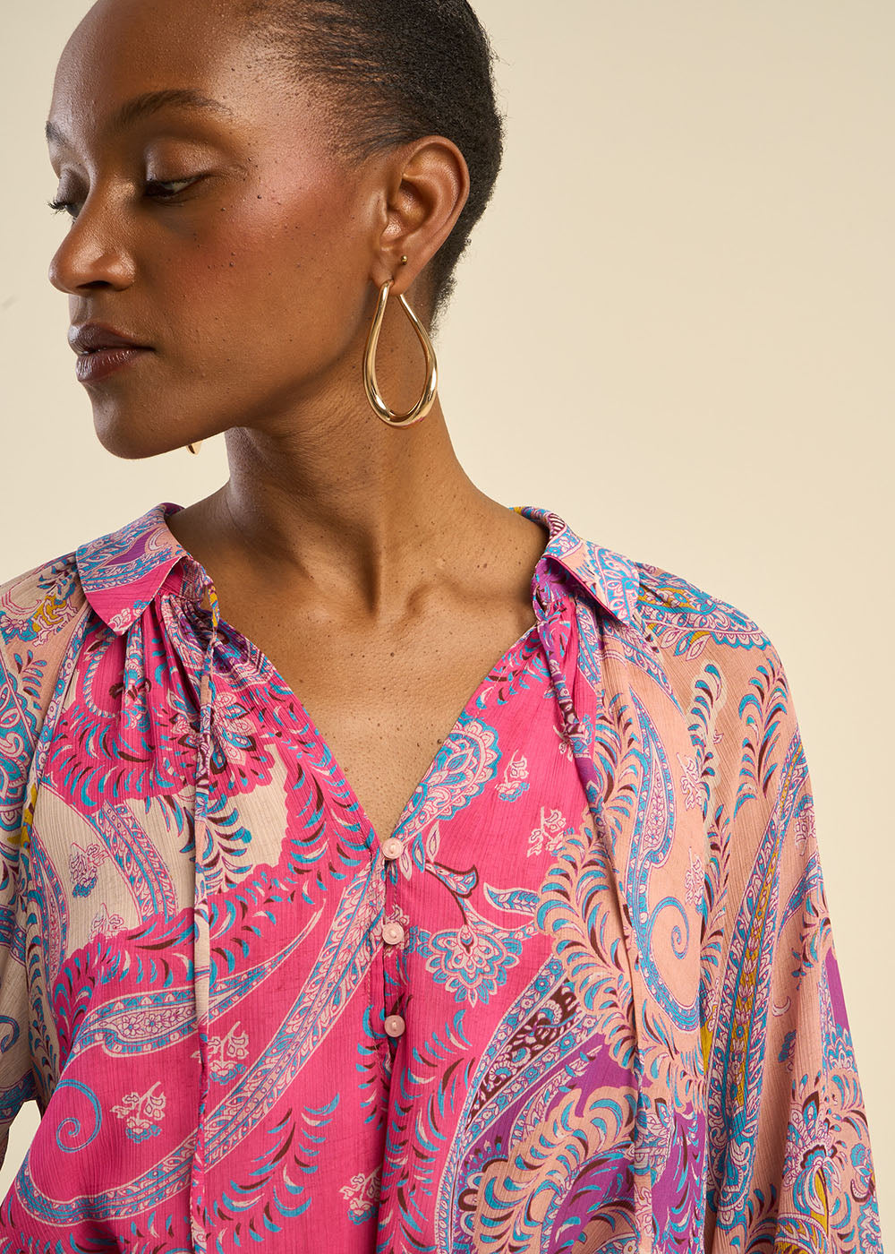 RAOMA Robe courte ceinturée à motifs multicolores - 2 - Sud Express - Sud Express