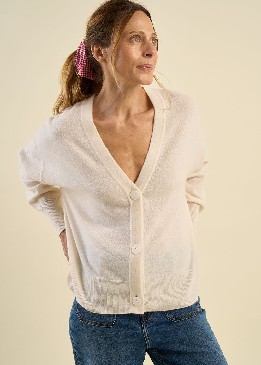 Cardigan à col en V 100% cachemire - Sud Express - 6 - Sud Express