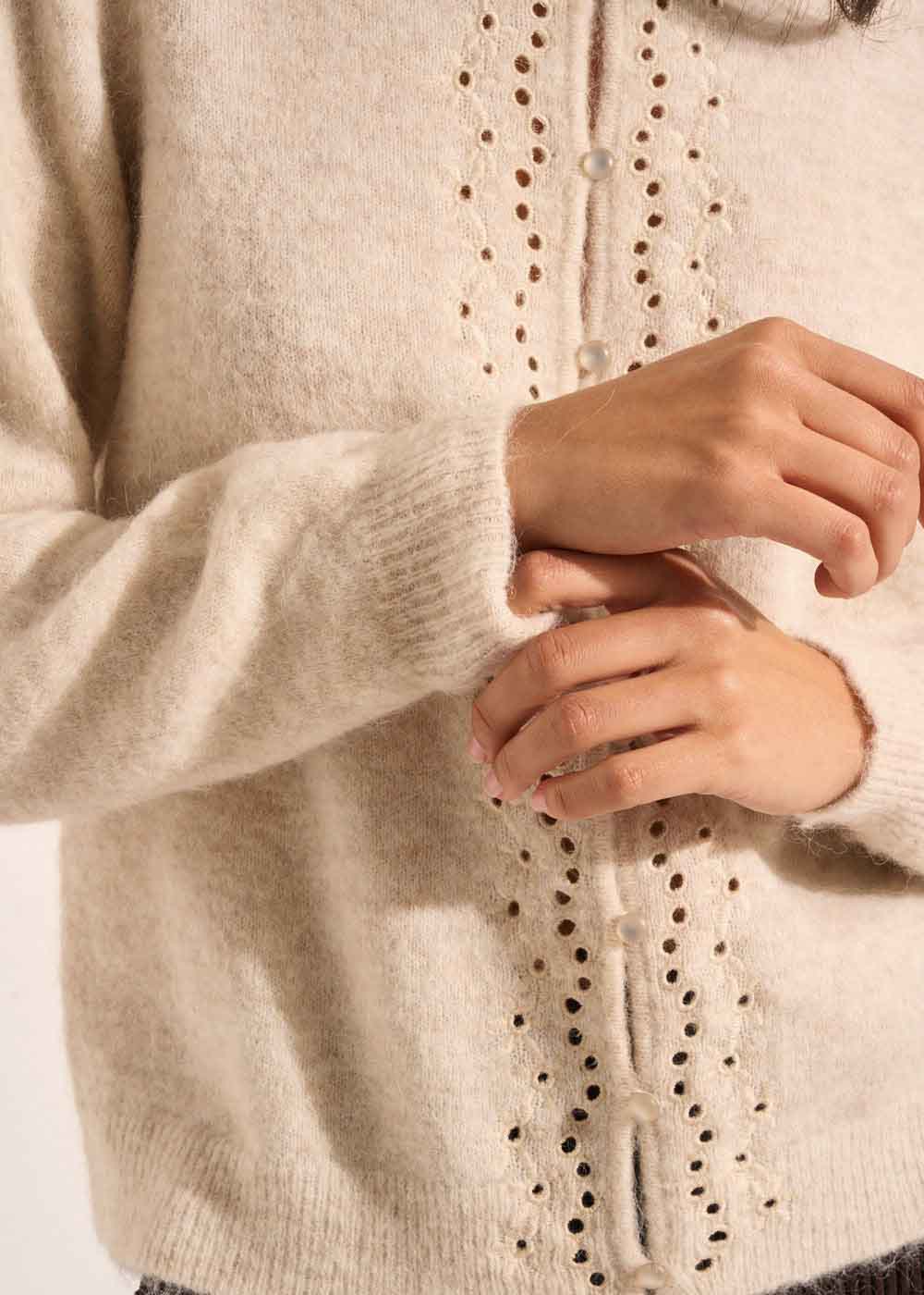 GELO Gilet avec des boutons ronds et des manches longues - 4 - Sud Express - Sud Express