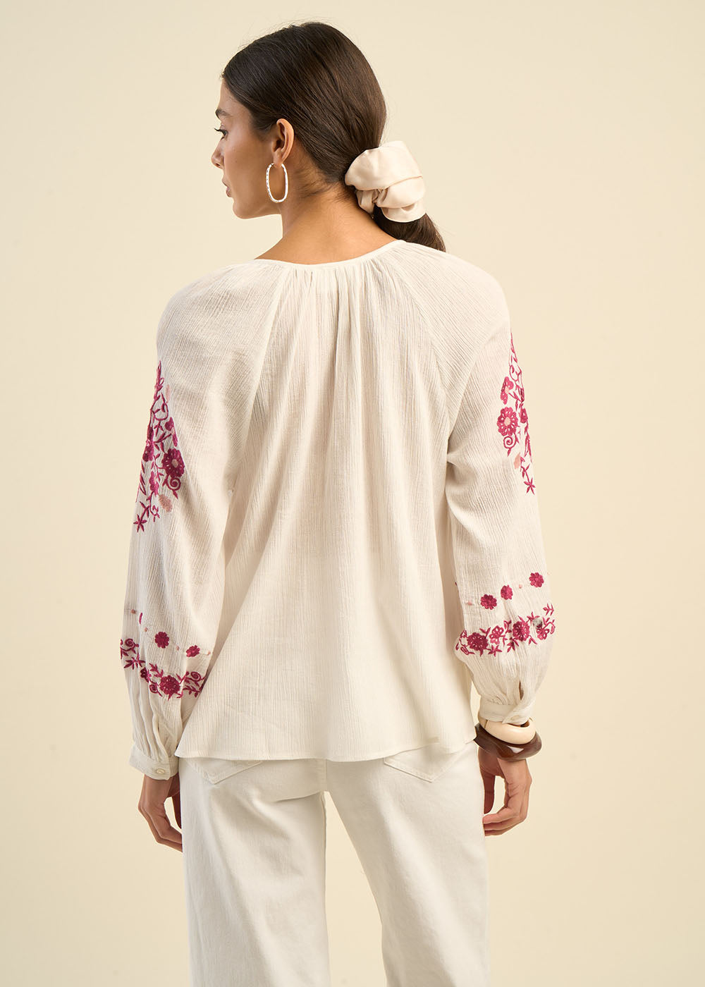 TOKAMA Blouse brodée ample en gaze de coton - 3 - Sud Express - Sud Express