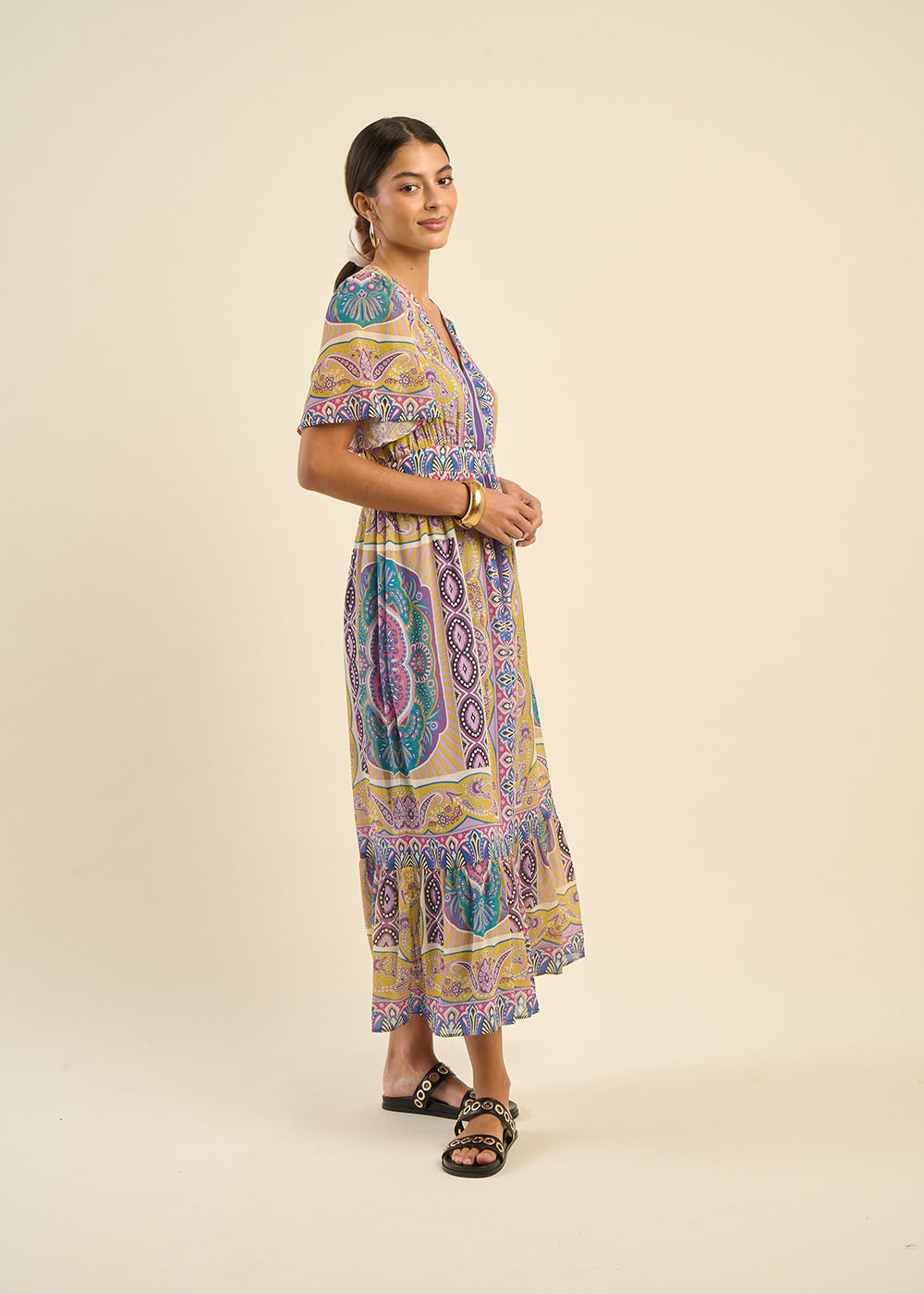 Robe longue décolleté V à motifs - Sud Express - 7 - Sud Express