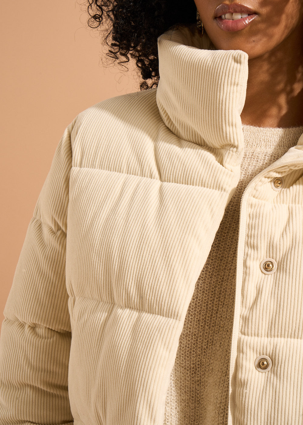 Doudoune courte en matière velours à col montant - Sud Express - 2 - Sud Express