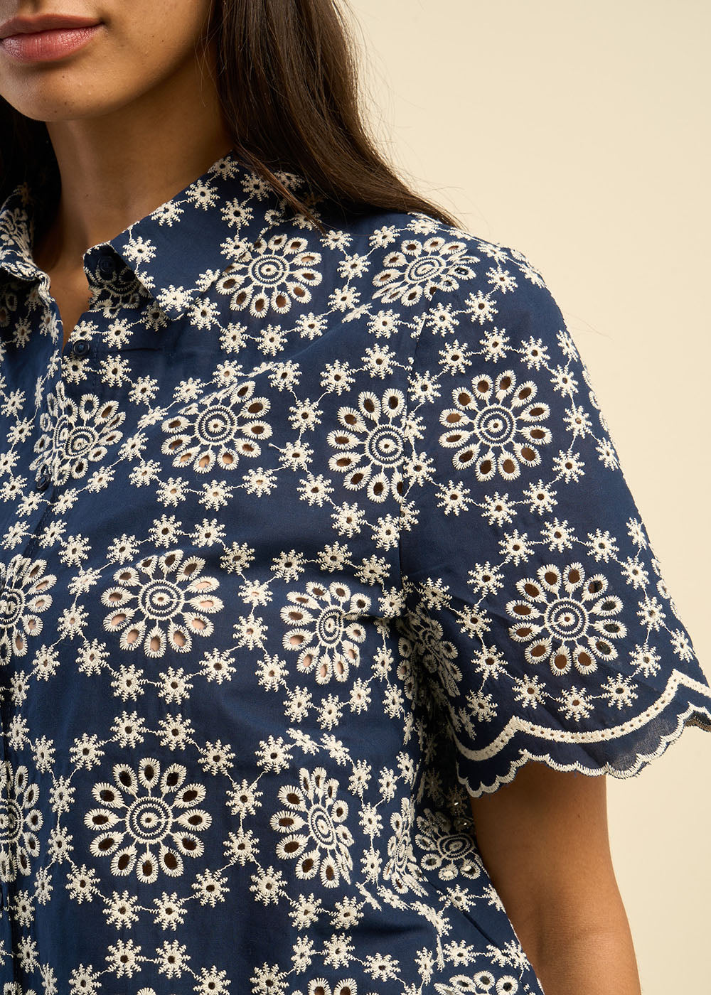 CODERA Chemise manches courtes broderie anglaise contrastée - 2 - Sud Express - Sud Express