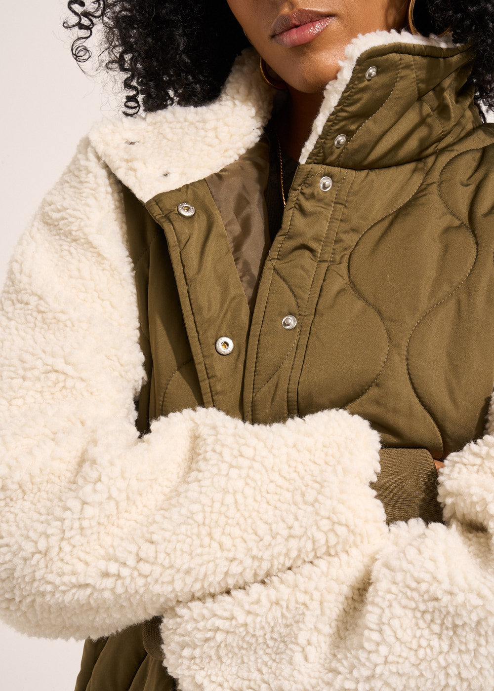 Veste doudoune matelassée avec manches en fausse fourrure - Sud Express - 4 - Sud Express