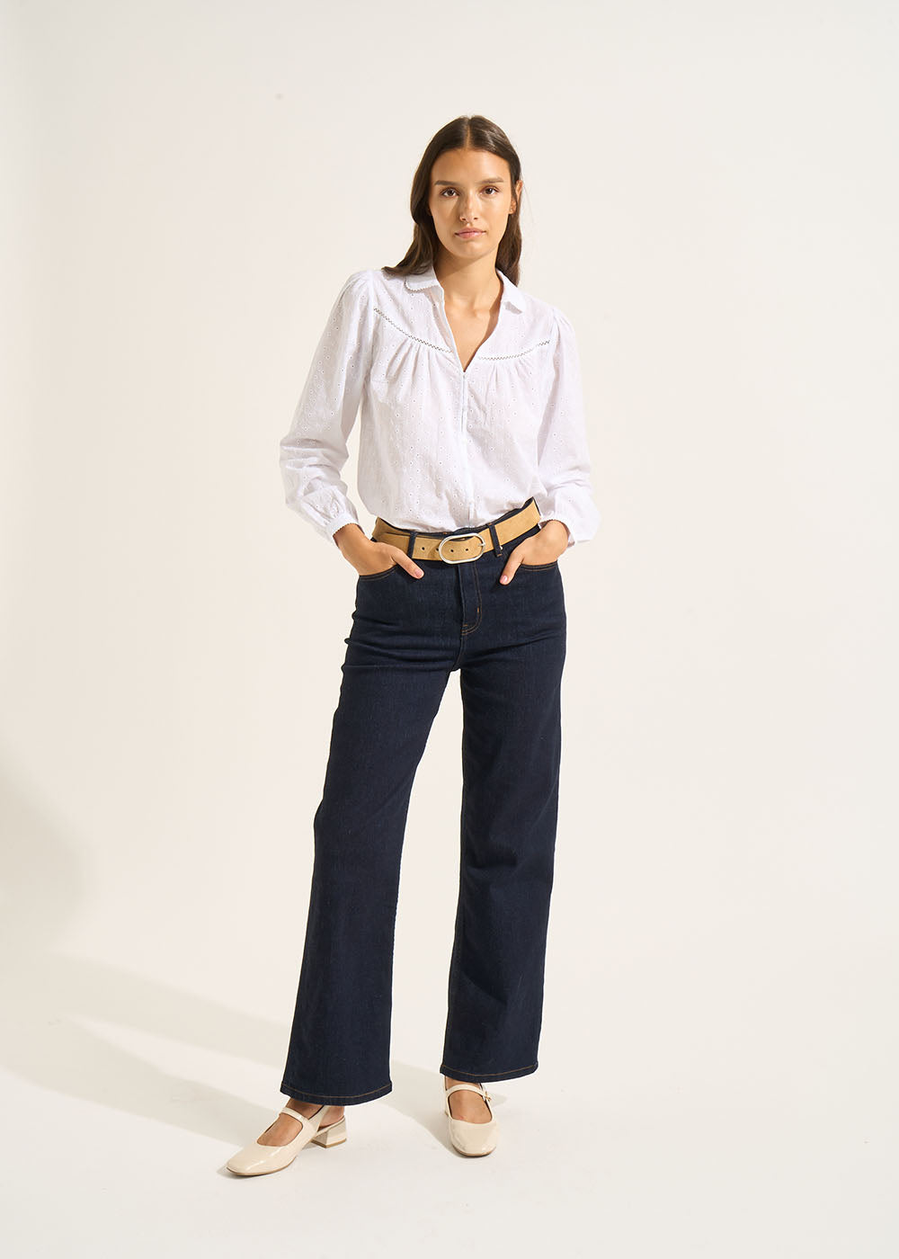 Chemisier en coton avec petites broderies anglaises - Sud Express - 5 - Sud Express