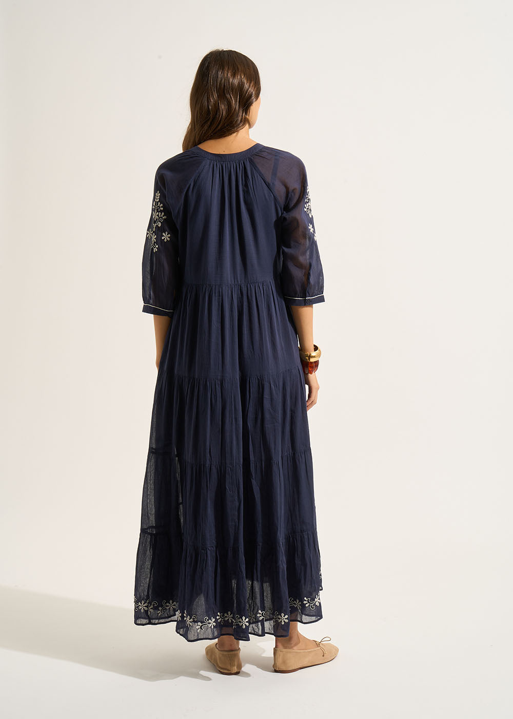 Robe longue oversize brodée - Sud Express - 3 - Sud Express