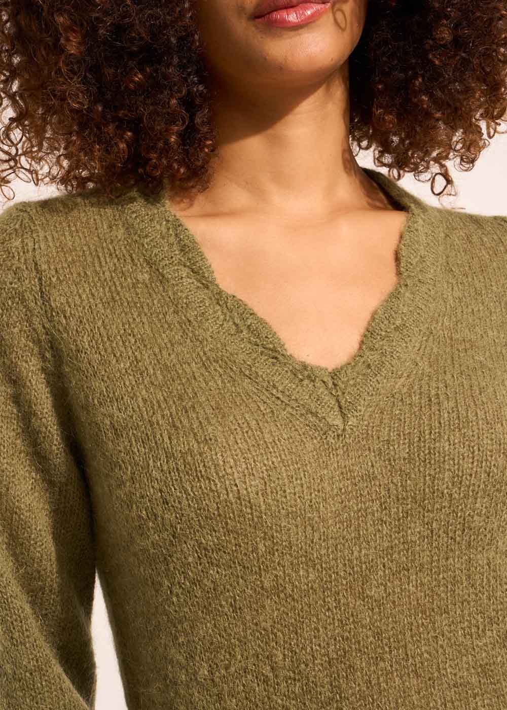 MARFY Pull col V détails crochet - 2 - Sud Express - Sud Express