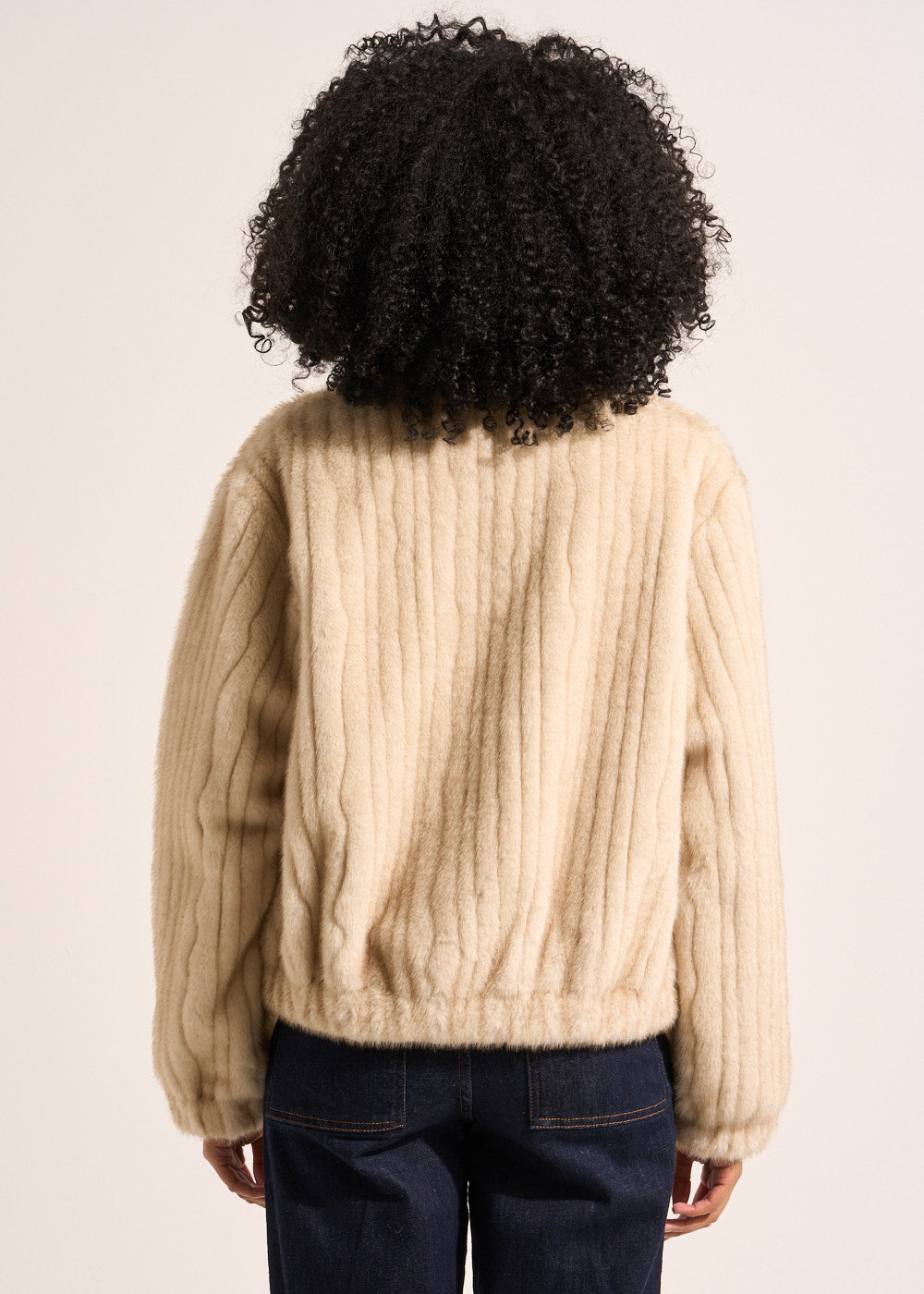 MATHILDE Manteau court en fausse fourrure avec col montant - 3 - Sud Express - Sud Express