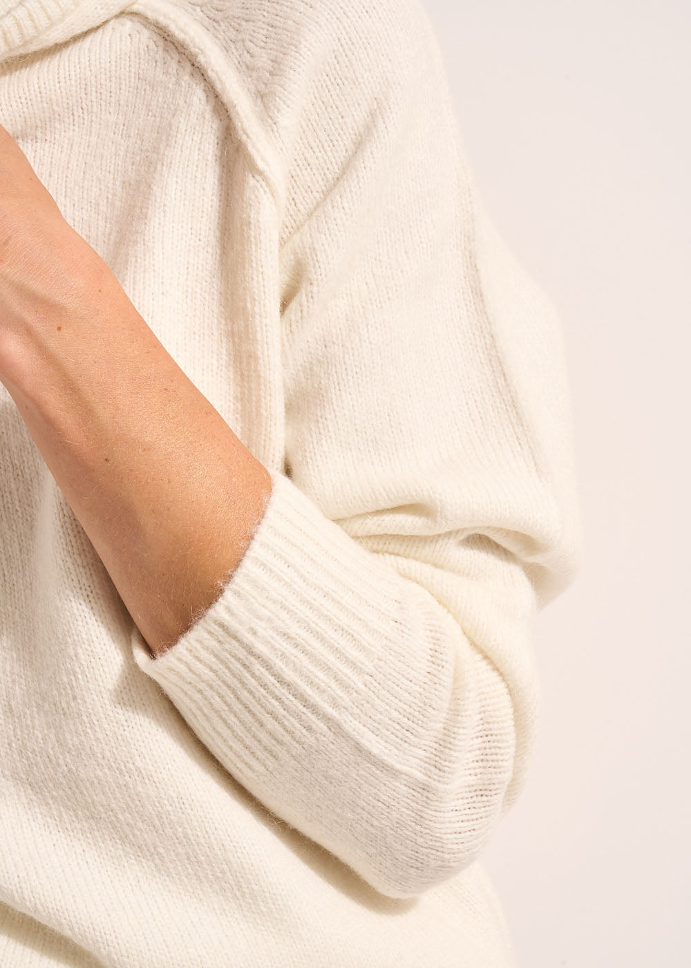 MASHA Pull sweat à capuche en maille épaisse - 4 - Sud Express - Sud Express