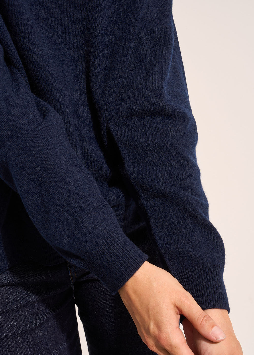 MAPOUPYA Pull col roulé ample à manches longues en cachemire - 4 - Sud Express - Sud Express