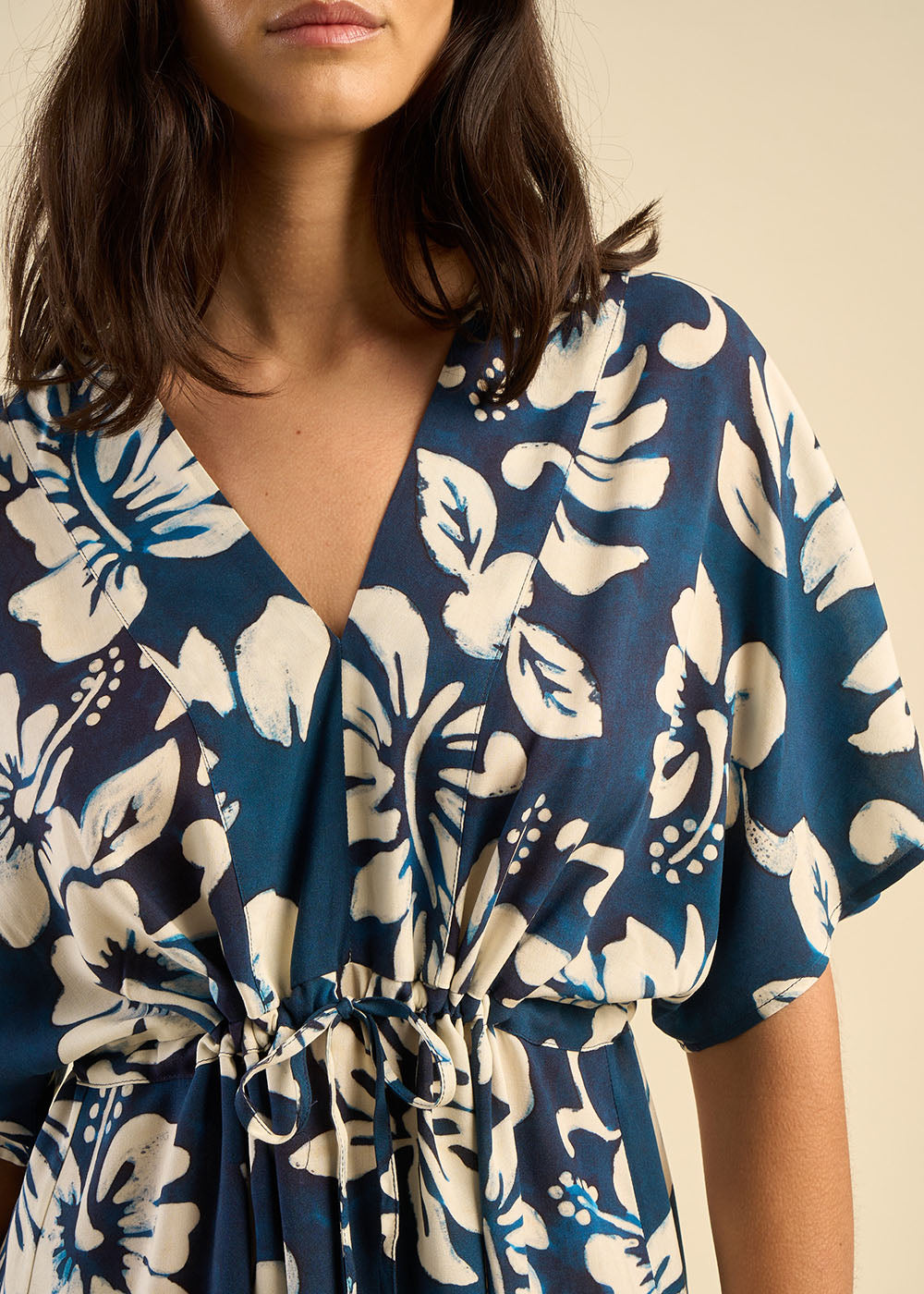 ROHAYO Robe courte imprimé tropical - 2 - Sud Express - Sud Express