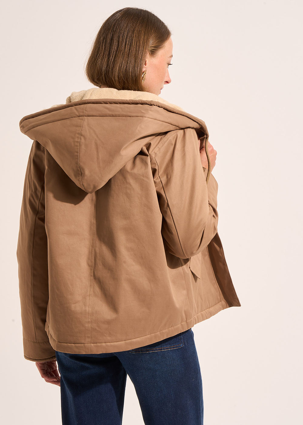 Veste courte déperlante doublée fausse fourrure avec capuche - Sud Express - 3 - Sud Express