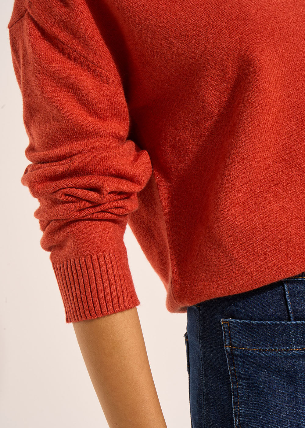 MANOR Pull carré col V - 4 - Sud Express - Sud Express