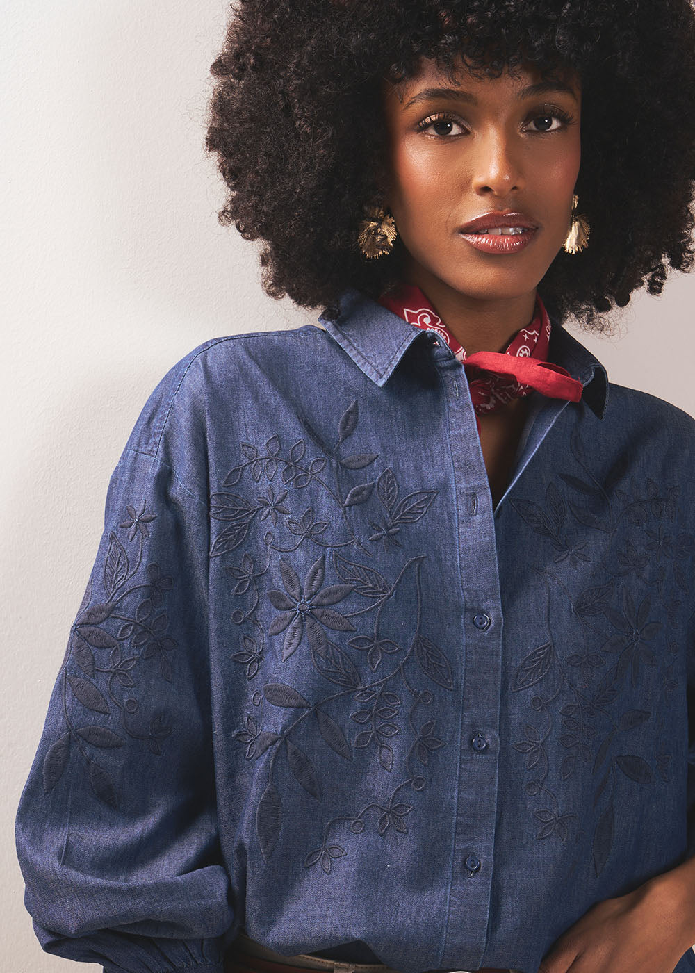CLEOLE Chemise brodée en denim - 1 - Sud Express - Sud Express