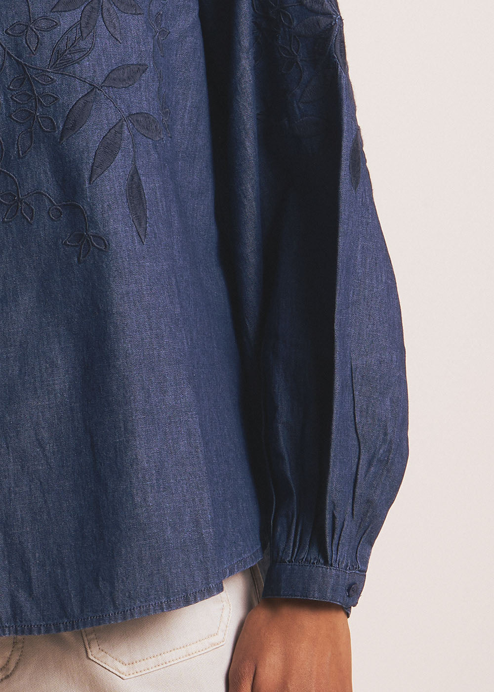 CLEOLE Chemise brodée en denim - 4 - Sud Express - Sud Express