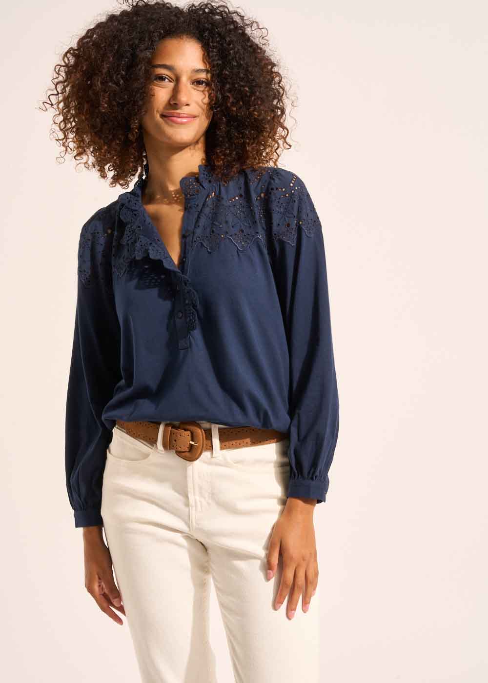 TASHIA Top en jersey détails brodés - 4 - Sud Express - Sud Express