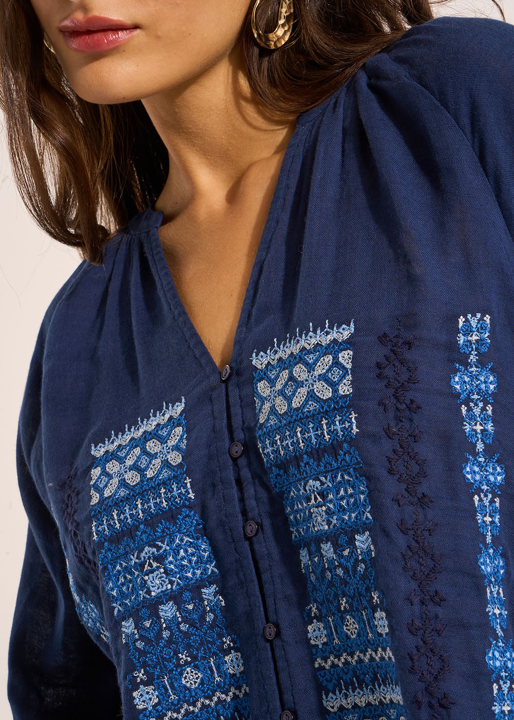 TIDIGO Chemisier en coton brodé et avec manches longues bouffantes - 2 - Sud Express - Sud Express