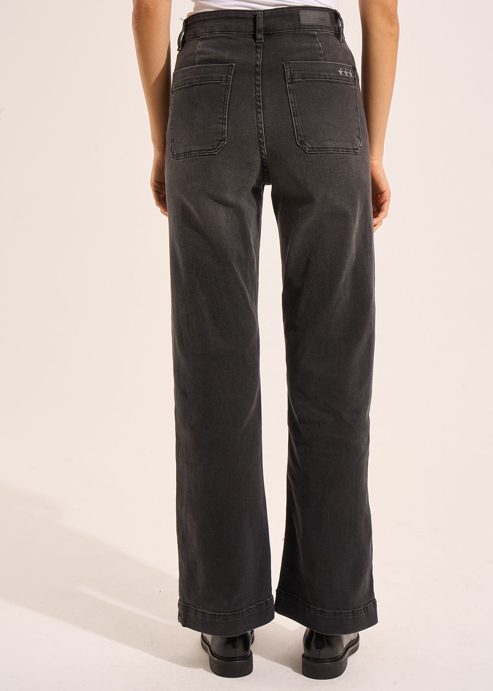 STACY BLACK STONE Jean à jambes larges avec revers et taille haute - 3 - Sud Express - Sud Express