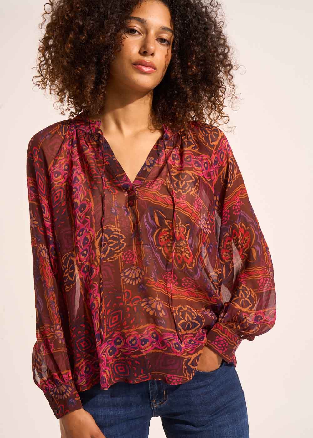 Blouse fluide imprimée avec des manches longues bouffantes - Sud Express - 5 - Sud Express