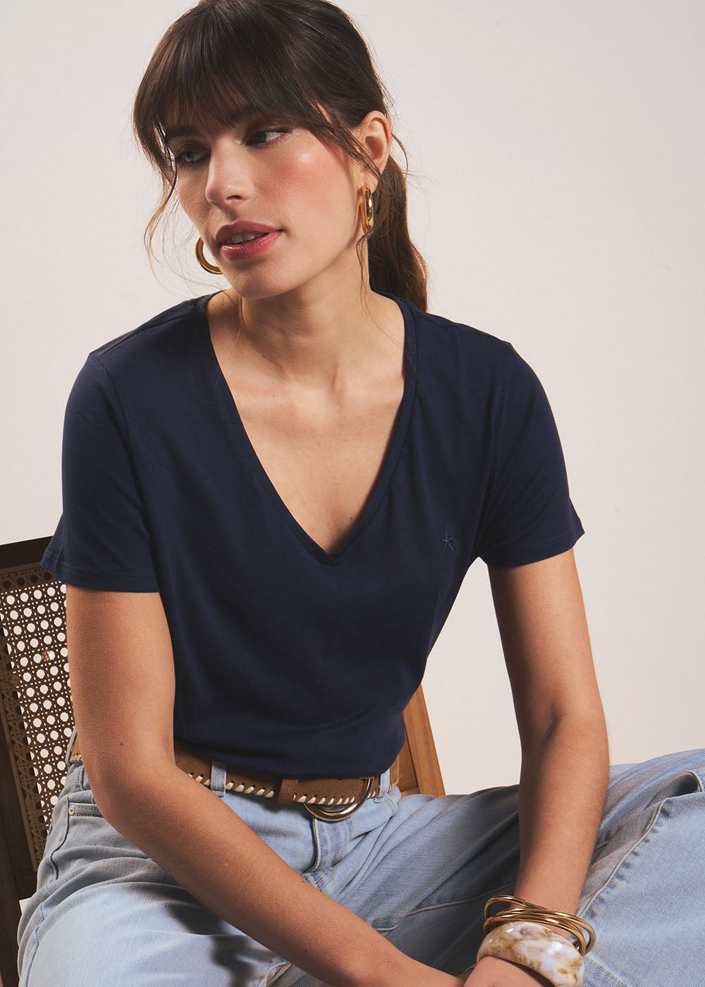 TORIA Tee-shirt col V en coton - 1 - Sud Express - Sud Express