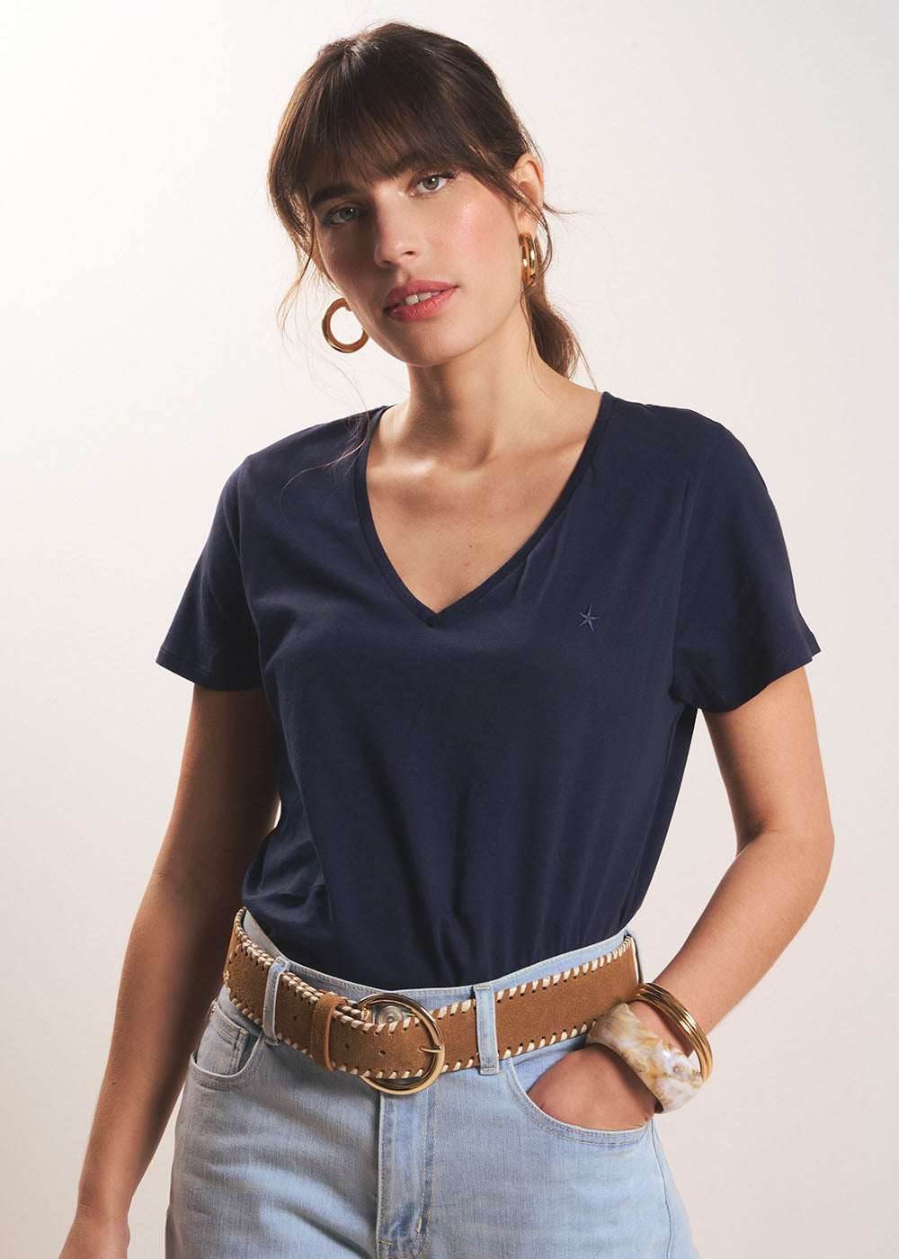 Tee-shirt col V en coton - Sud Express - 5 - Sud Express